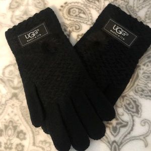 Ugg gloves